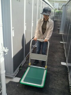 【意外と楽！】屋外型レンタル収納庫は最初の搬入だけ頑張れば快適な生活が手に入る